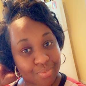 Meet your Posher, Chanel